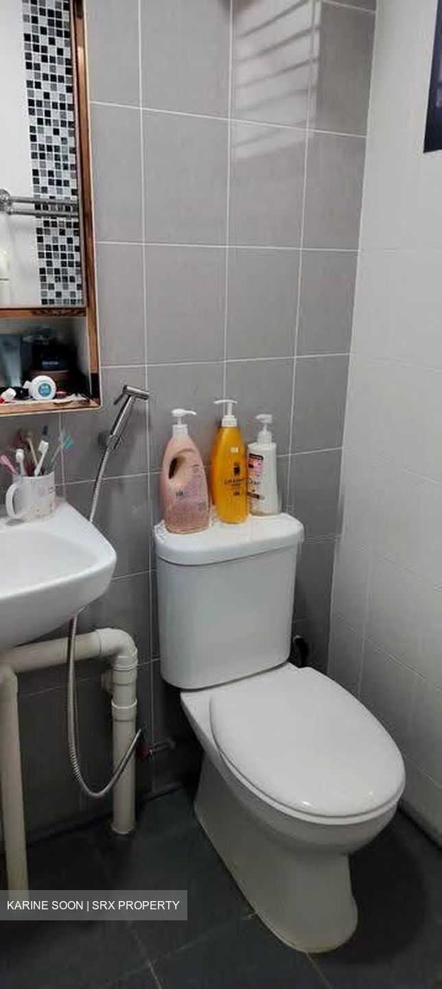 Blk 225A Jurong East Street 21 (Jurong East), HDB 3 Rooms #611165611
